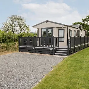  Holiday home Lazy Daze United Kingdom