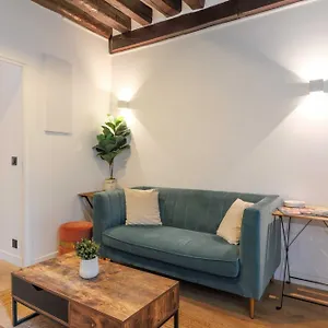 Apartment Superb La Sorbonne Latin Quarter, Paris