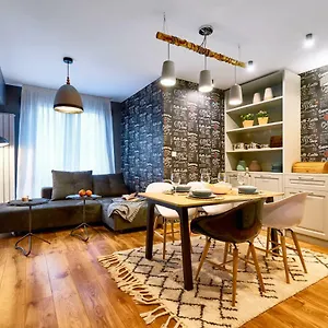  Apartment Stylish And High-end Designer In Center Bulgaria
